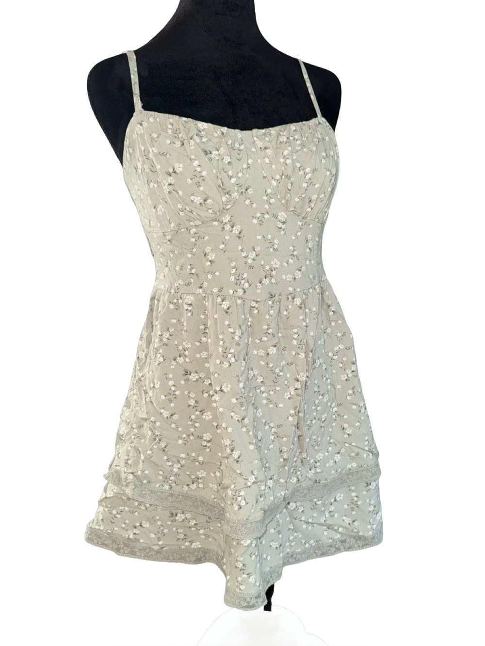 Hollister Sage Green‎ Floral Dress with Spaghetti Straps size medium